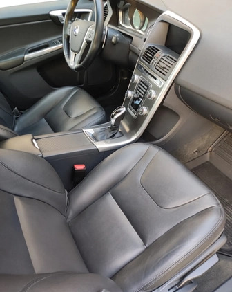 Volvo XC 60 cena 86900 przebieg: 144000, rok produkcji 2016 z Iława małe 106